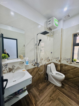 Nhà riêng nội thất hiện đại ngay trung tâm Nhà Hát Lớn