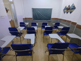 Cho thuê phòng dạy học tự quản, phường 7, mỗi phòng có trang thiết bị đầy đủ, LH C Hạnh 0832 200 063