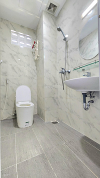 Căn hộ 3 cửa sổ lớn mới toanh - Nguyễn Kiệm - Full nội thất