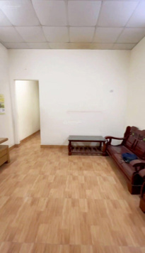 Cho thuê nhà mặt ngõ Mạc Thiên Phúc, diện tích 90m2, sân cổng rộng, 2 phòng ngủ. Ô tô đỗ cửa ko lụt