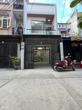 Nhà mới giá không đổi. 1/ đường số 2 BHHA . Bình Tân 4x14m sử dụng 94m2 1 trệt 1 lầu 4.58 tỷ