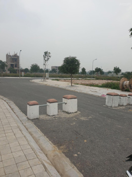 Em cần chuyển nhượng lại lô đất ngay cạnh vườn bia phú sơn , thuộc mặt bằng phú sơn