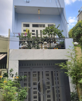 4x13m, 2 lầu, nhà HXH 5m Đoàn Thị Điểm, gần ngã tư Phú Nhuận, giá 12.5 tỷ