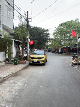 Bán gấp trước tết nhà 1T2L khu đồng bộ, dân trí cách Ga Metro 150m. DT 235m2 ngang 11m. XD cao tầng