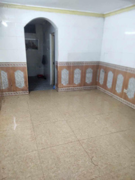 Cho thuê nhà 40m2x2,5 tầng, ô tô đỗ cửa, gần chợ Hoà Bình, Thượng Lý, kinh doanh buôn bán tốt