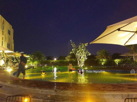 Chính chủ bán gấp nhà phố 5x15m sổ hồng cầm tay view thoáng mát 8.8 tỷ LH 0979 940 549