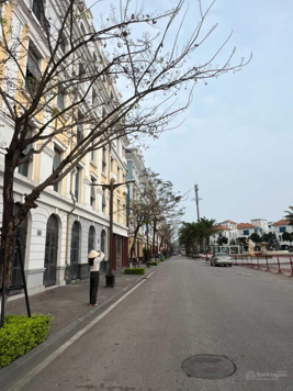 Bán căn shop 5 tầng, quay hướng biển, 120m2 sổ đỏ lâu dài, giá rẻ nhất dự án