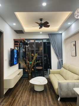 Cho thuê căn hộ chung cư Hoàng Huy Commerce. 2 PN, 2 WC, 2 logia