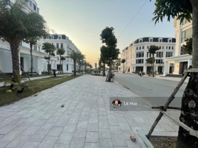 Bán gấp căn liền kề đường Louis 8, hướng Đông, DT 93.8m2, giá chỉ nhỉnh 25 tỷ tại Louis City HM