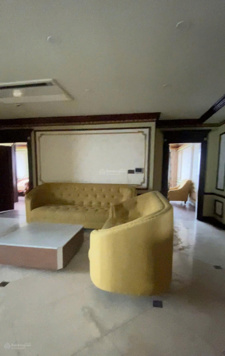 Bán căn góc trục đẹp nhất Eurowindow - 27 Trần Duy Hưng, 197,3m2 - 3 ngủ - ban công ĐN + ĐB