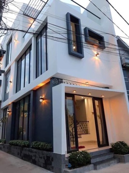 Bán nhà thiết kế đẹp hẻm 900 Quang Trung, Nghĩa Lộ