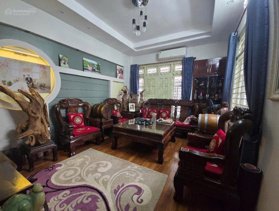 Cần bán nhanh nhà riêng Hoàng Quốc Việt, phân lô, ô tô, vỉa hè 3m, dân xây 5T*50m2