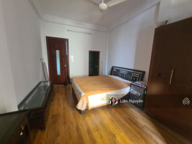 Bán nhà Quán Thánh 31m2 x 5 tầng, mặt tiền 3.6m, giá 13.4 tỷ, nhà đẹp ở luôn, ô tô đỗ cửa