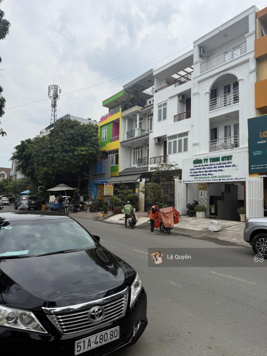 Rẻ 10%! 27,5 tỷ! Bán gấp nhà 4 tầng vừa ở vừa KD ngay đường Song Hành - An Phú - Q2 - 5x20 100m2