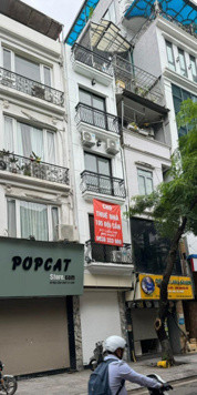 Cho thuê nhà mặt phố 105B Đội Cấn, 18 triệu, 19m2, 5 tầng, giá tốt nhất thị trường