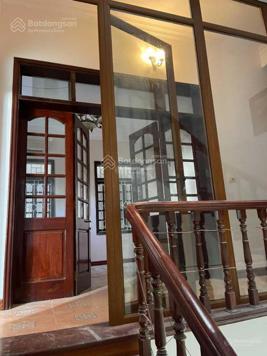 Cho thuê villa 150m2 biệt thự sân vườn 4 tầng nội thất đẹp, tại 21 ngõ 283 Đội Cấn