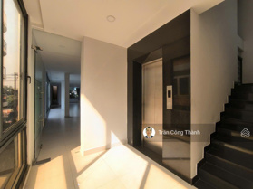 Văn phòng 100m2, giá 12triệu/th (1 phòng duy nhất)