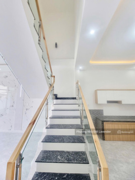 Bán gấp nhà mới xây kiên cố 1 trệt 1 lầu gần cầu Bạch Đằng 2, Tân Uyên, Bình Dương, Sổ Riêng Thổ Cư