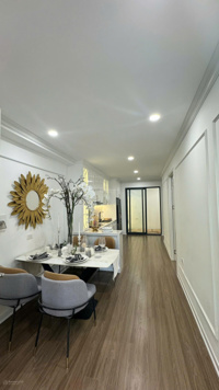 Tôi cần bán lại căn hộ 2 + 1 PN/79m2 trung tâm TP. Bắc Giang, ban công Tây Nam, giá full 26.2tr/m2
