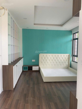 Biệt thự full nội thất, rẻ hơn nhà thô. Nhà mới 100%. DT: 230m2, chỉ 21 tỷ. LH: 0902 746 319