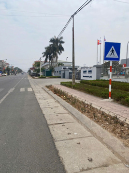 Bán nhà 3 tầng mới 125m2 đất mặt TL295 đối diện cty may Việt Pan 7000 công nhân