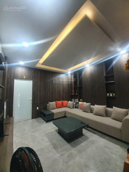 Bán nhà 6 tầng mặt tiền đường Nguyễn Văn Linh, Đà Nẵng