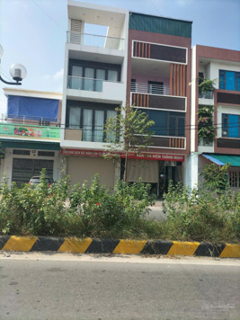 Bán shophouse 6PN, 4WC, 72m2 tại Trần Lãm, Thái Bình, giá 6,64 tỷ