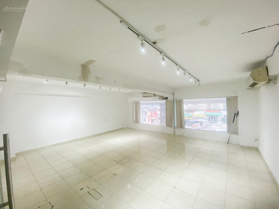 Văn phòng MT Đinh Bộ Lĩnh. Trống suốt 5 mặt thoáng. DT 60m2 giá 9tr. Bãi xe rộng rãi