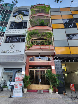 Chính chủ cho thuê gấp Nhà phố Trần Hưng Đạo,Q1. 3 lầu 1 trệt. 72m2. vừa ở vừa KD, 65tr/tháng