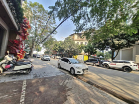 Bán đất Phố Trạm, Cổ Linh, Long Biên, 52m2, MT4.6m, giá 9.5 tỷ, ngõ to đường lớn, thông số nhà đẹp