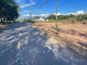 Bán 6sào5, mặt tiền đường nhựa 42m. Giá chỉ 320tr/1000m2, có bán lẻ từng sào 10m mặt tiền