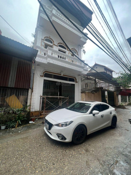 Gần uỷ ban đường ô tô phóng diện tích 60m2 mặt tiền 4 m giá chỉ 1.3 tỷ phường Hương Mạc Từ Sơn