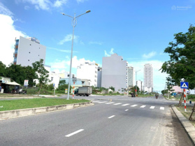 Bán nhà 2 tầng có 7 phòng cho thuê Phó Đức Chính gần đường Vương Thừa Vũ, DTĐ: 6,3x15,8m = 99m2