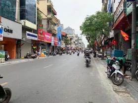Bán toà nhà khách sạn 10 tầng 68 phòng mặt phố Núi Ngọc, giá thanh lý, LH 0913 851 111