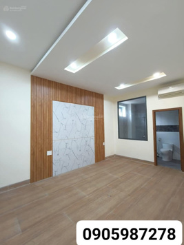 Bán nhanh nhà 4 tầng mặt tiền Nguyễn Hữu Thọ, Đà Nẵng