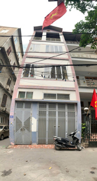Cho thuê nhà phạm văn đồng, lô góc, ô tô, 75m2, 4 tầng, MT 4.5m, 20 triệu/tháng
