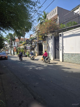 CC cần bán nhà phố mặt tiền đường 47, giáp Quốc Hương khu kd trung tâm HC cao cấp khu Thảo Điền