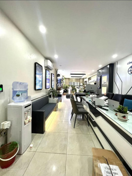 Chính chủ bán gấp nhà mặt phố Trần Cung, DT 46m2 x MT 4m, 5 tầng, vị trí lô góc, kinh doanh sầm uất