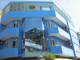 Cho thuê nhà H8m Nguyễn Tri Phương, DT: 6m x 16m, trệt - 3 lầu, 4PN, 5VS, 28 triệu/tháng