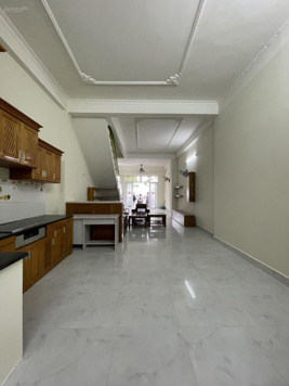 Cho thuê BT 5PN, 3WC, 80m2, 15 triệu ở GS1, Đông Hòa, Dĩ An, Bình Dương view đẹp Hot!