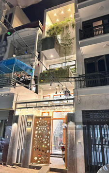 Bán nhà đẹp xây mới độc lập khu phân lô cao cấp ngay ngã tư An Dương ô tô đỗ cửa ngày đêm