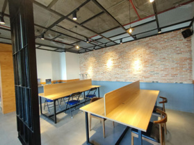 Văn phòng cho thuê MT Võ Văn Kiệt, đầy đủ bàn ghế, máy lạnh, free wifi, 20 chỗ ngồi - 7,5 triệu/th