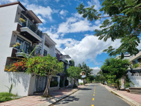 Bán đất biệt thự đường Số 5 - Vị trí đẹp thông 2 trục đường chính Thích Quảng Đức - Vành Đai 2