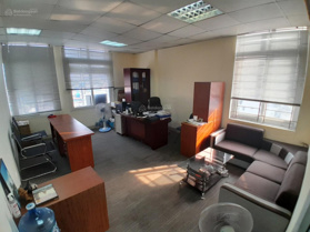 Cho thuê văn phòng 20 m2, giá 4 triệu đồng/tháng mặt đường Nguyễn Văn Cừ