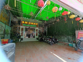 Chuyển nhượng Gấp mặt bằng KD phố Định Công. Ảnh thật.DTvmỗi sàn 200-300m, nhà 3T. Có sân đỗ Ôtô.
