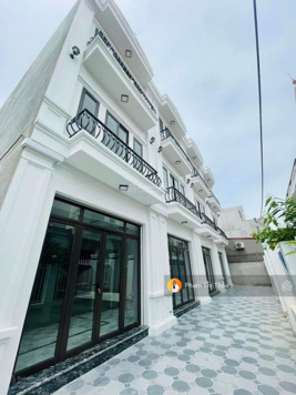 Nhà đẹp giá rẻ 60m2 nhà 3 tầng thiết kế hiện đại gần sát mặt trục 351 tại Nam Sơn chỉ hơn 1 tỷ