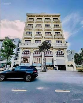 Bán tòa CHDV Đinh Bộ Lĩnh, Phường 24, Bình Thạnh, DT 25 x 25m, hầm 8 tầng. HĐT 500tr/th. Giá 115 tỷ