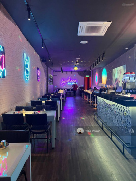 Nhà MT 63 Hồ Tùng Mậu, Phường Bến Nghé, Quận 1 DT: 6x36m giá 77 triệu