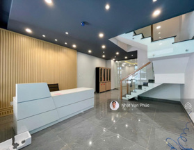 Cho thuê (hầm + trệt + 2 lầu) 250m2 ở Vạn Phúc, có hầm xe rộng, thang máy, máy lạnh. Giá 25 tr/th