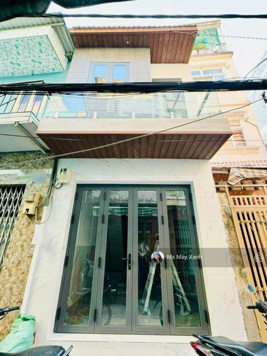 Chính chủ 0938 295 519 cho thuê nhà nguyên căn Lê Thị Bạch Cát P13 Q11 dt60m2 giá 10tr có 1 máy lạnh